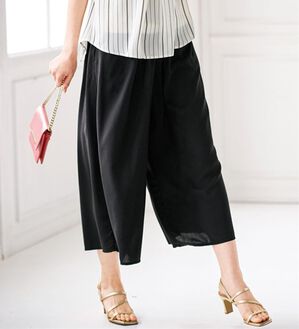 BELLUNA（ベルーナ）の「レーヨンポケット付ガウチョパンツ（ワイドパンツ・ガウチョ）」｜黒無地