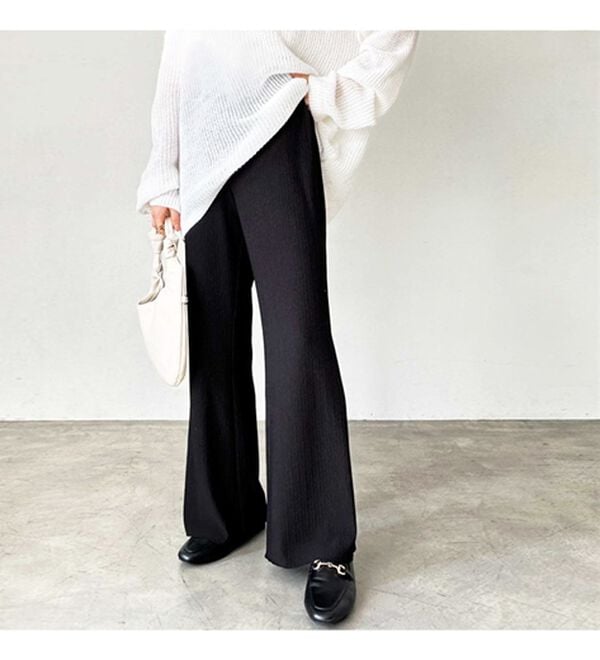 GeeRA（ジーラ）の「セルフカット美脚魅せセミフレアパンツ（フルレングスパンツ）」｜詳細画像