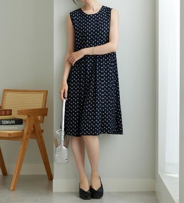 BELLUNA（ベルーナ）の「【ひんやり接触冷感】レーヨン素材ノースリーブワンピ－ス（その他ワンピース）」｜詳細画像