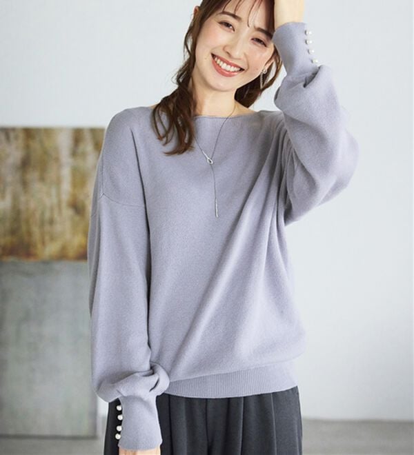 alotta（アロッタ）の「綿１００％のやさしい着心地　ゆったり袖パールトップス（ニット・セーター）」｜詳細画像