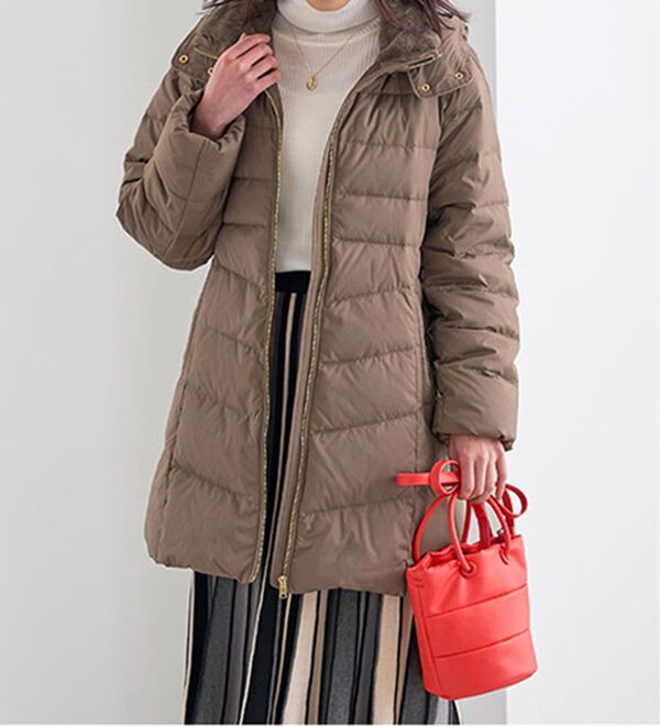 BELLUNA（ベルーナ）の「フレンチダウン使いロング丈デザインコート（ロングコート）」｜詳細画像