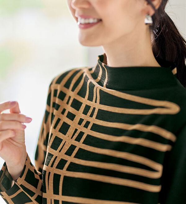 BELLUNA（ベルーナ）の「手描き風プリントカットソーチュニックワンピース（チュニックワンピース）」｜詳細画像