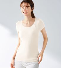 LAVIENNE（ラヴィエンヌ）の「【吸汗速乾】＜さらりラボ＞カップ付半袖インナー（ブラトップ・カップ付きインナー）」