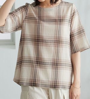 BELLUNA（ベルーナ）の「さらっと快適！Tシャツ見えブラウス（ブラウス）」｜ベージュ系チェック