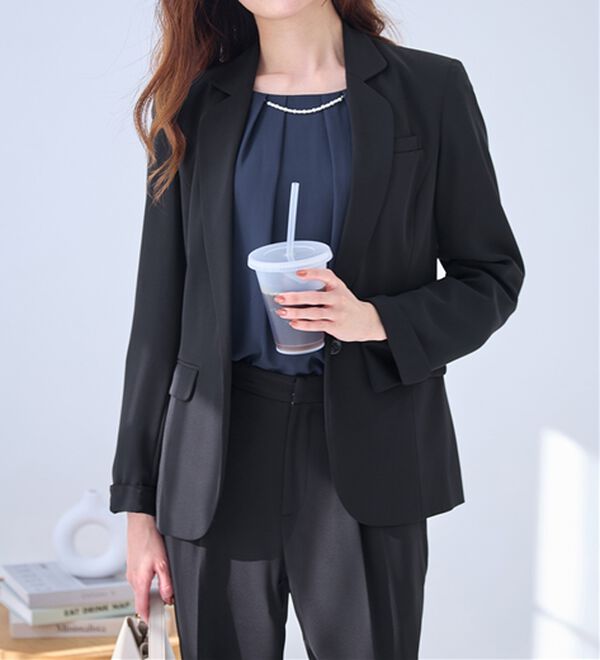 alotta（アロッタ）の「【５つの機能付】ひんやり！アクセ付シフォンタックブラウス（ブラウス）」｜詳細画像