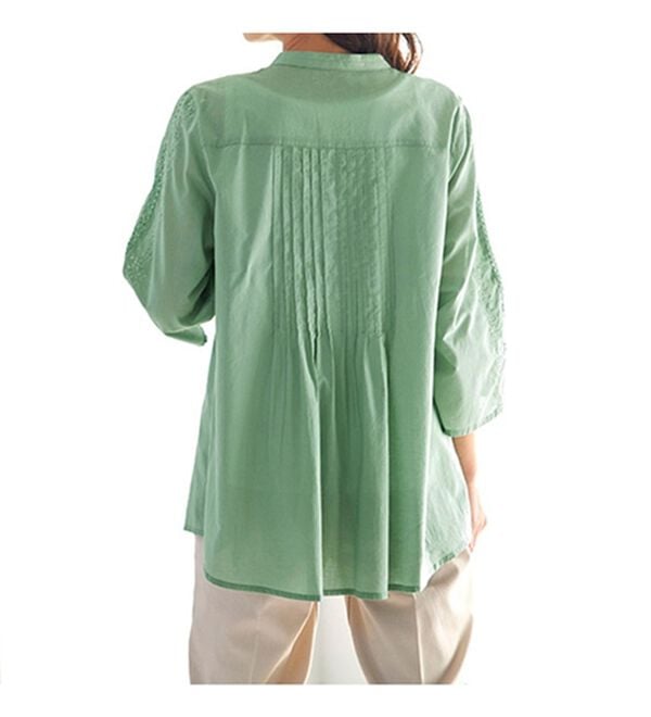 BELLUNA（ベルーナ）の「刺しゅうデザインタックブラウス（ブラウス）」｜詳細画像