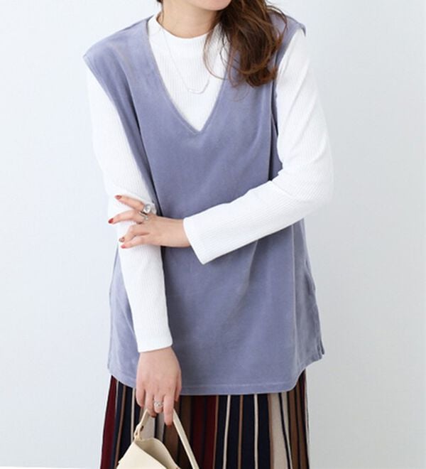 BELLUNA（ベルーナ）の「ベロア素材ベストアンサンブル（アンサンブル）」｜ブルーグレー