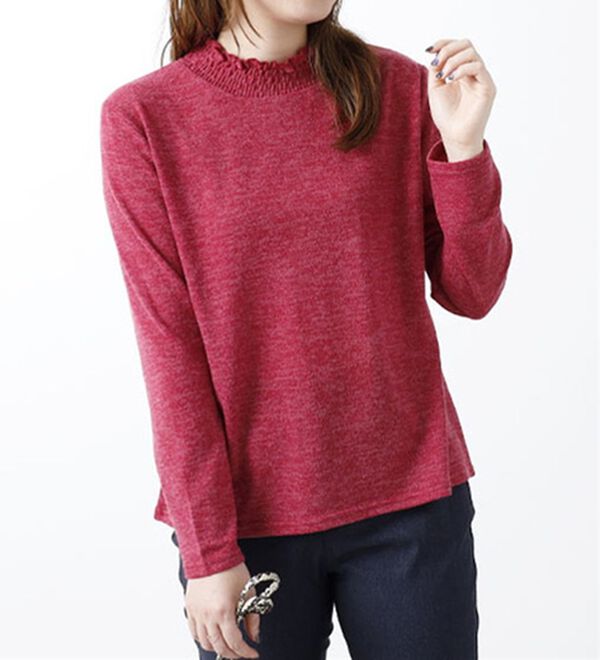 BELLUNA（ベルーナ）の「杢調素材シャーリング使いプルオーバー（カットソー）」｜コーラル