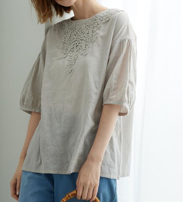 BELLUNA（ベルーナ）の「華やかモチーフレースデザインブラウス（ブラウス）」｜詳細画像