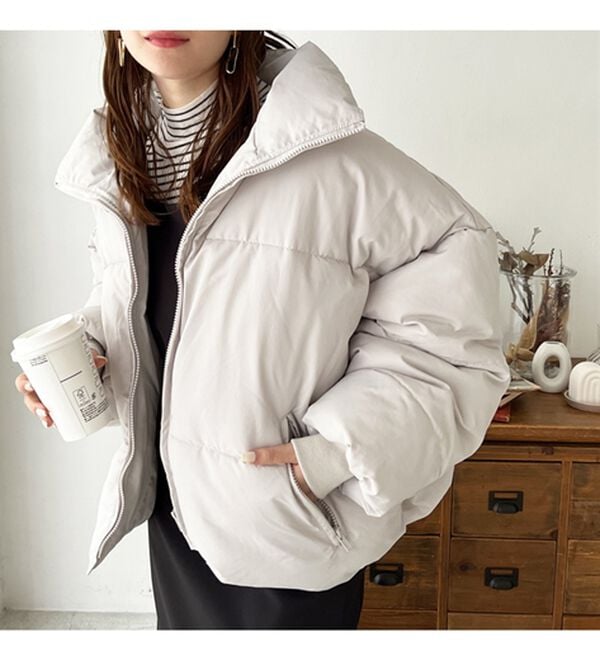 GeeRA（ジーラ）の「スタンドカラーフェイクダウンジャケット（ダウンコート・ジャケット・ベスト）」｜詳細画像