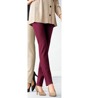 BELLUNA（ベルーナ）の「裏ベロアストレッチ素材レギンスパンツ（フルレングスパンツ）」｜ワイン