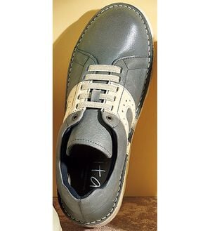 ルフラン（ルフラン）の「アビータ４Ｅ牛革甲ゴムスニーカー（スニーカー）」｜フォレスト／アイボリー