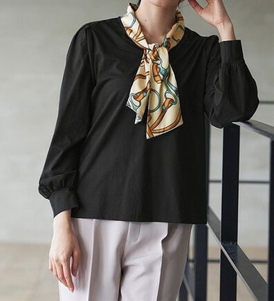 RANAN（ラナン）の「スカーフ付キレイ見えカットソーブラウス（ブラウス）」