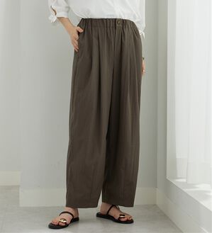 BELLUNA（ベルーナ）の「ビンテージ調タックワイドパンツ（ワイドパンツ・ガウチョ）」｜チャコール