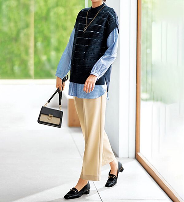 BELLUNA（ベルーナ）の「華やかレース&times;ピンタックシャツチュニック（チュニック）」｜詳細画像