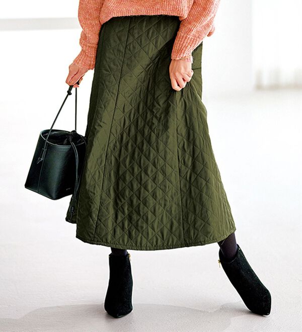 BELLUNA（ベルーナ）の「＜着るホカロン＞中わたキルトフレアースカート（ロングスカート）」｜詳細画像