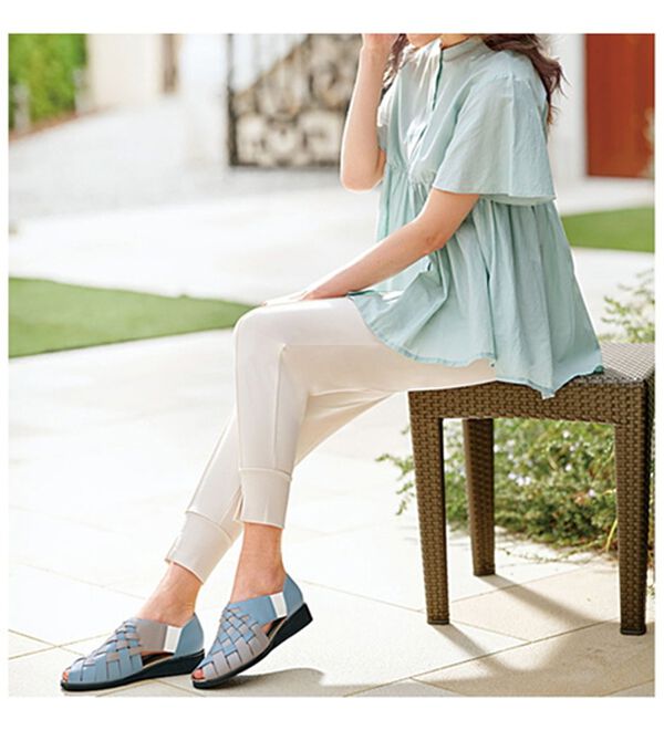 BELLUNA（ベルーナ）の「４Ｅイタリアンレザー編み込みシューズ（サンダル・ミュール）」｜詳細画像