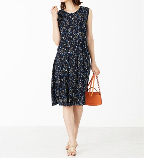 BELLUNA（ベルーナ）の「レーヨン素材ノースリーブワンピース（その他ワンピース）」｜詳細画像