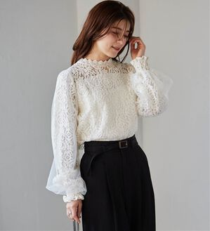 RANAN（ラナン）の「チュールドッキングフラワーレースキャンディースリーブブラウス（ブラウス）」｜アイボリー