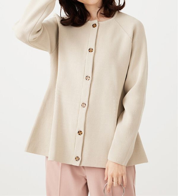 BELLUNA（ベルーナ）の「上品スポンディッシュニットペプラムカーディガン（ニットカーディガン）」｜詳細画像