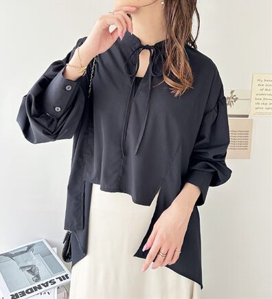 GeeRA（ジーラ）の「イレギュラーヘムスキッパーネックシャツ（シャツ）」