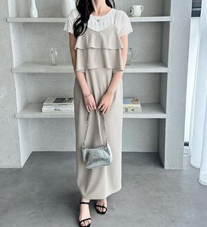 GeeRA（ジーラ）の「フリルキャミワンピース（カットソーワンピース）」｜ベージュ