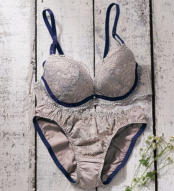 YU'NOW（ユナウ）の「プチプラブラ＆ショーツセット（ブラジャー＆ショーツセット）」｜グレー系レース