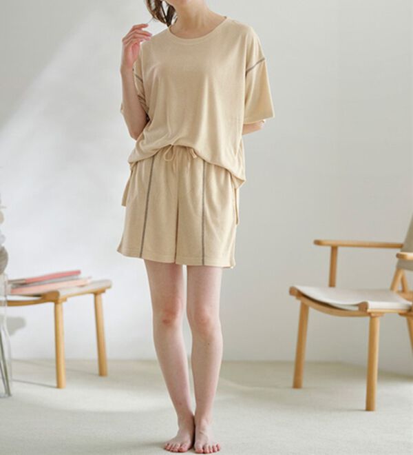 YU'NOW（ユナウ）の「【上下２点セット】ひんやりとろけるレーヨンブレンドパイルパジャマ（パジャマ・ルームウェア）」｜詳細画像