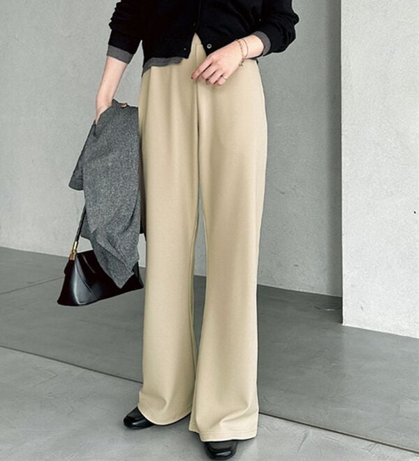 GeeRA（ジーラ）の「美脚見えカーブフレアパンツ（フルレングスパンツ）」｜詳細画像