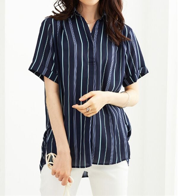 BELLUNA（ベルーナ）の「エアリーツイル裾タックシャツチュニック（チュニック）」｜詳細画像