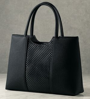 BELLUNA（ベルーナ）の「＜ＹＵＭＩ　ＫＡＴＳＵＲＡプロデュース＞フォーマルバッグ（その他バッグ）」｜詳細画像