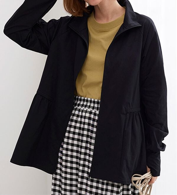 BELLUNA（ベルーナ）の「ギャザー切替ラッシュガードＵＶ対策ジャケット（パーカー）」｜詳細画像