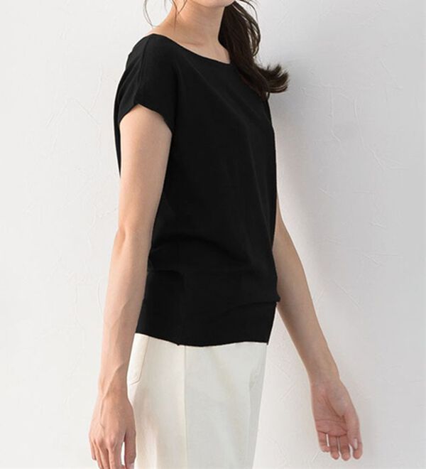 Pierrot（ピエロ）の「【選べる２ネック】シルクタッチフレンチスリーブニット（ニット・セーター）」｜詳細画像