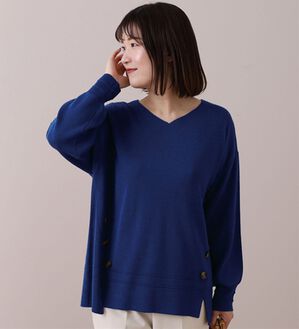 BELLUNA（ベルーナ）の「ミラノリブサイドボタン使いプルオーバー（ニット・セーター）」｜ブルー