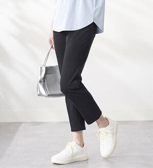 BELLUNA（ベルーナ）の「【再入荷】美ストレッチ素材アンクル丈レギンスパンツ（クロップドパンツ）」｜黒
