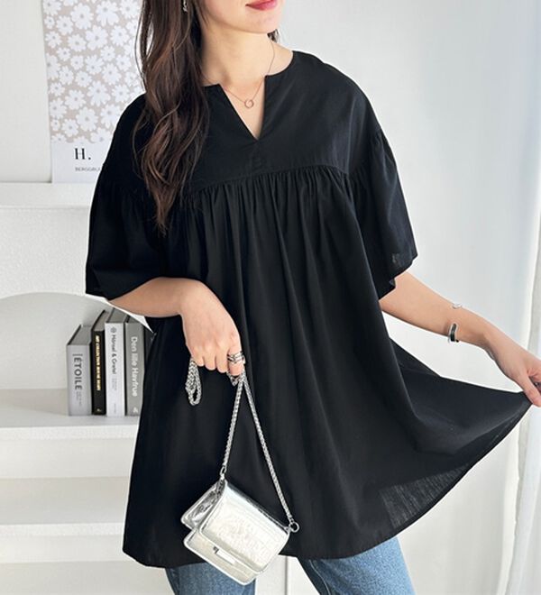 GeeRA（ジーラ）の「フレアー袖キーネックブラウス（ブラウス）」｜詳細画像