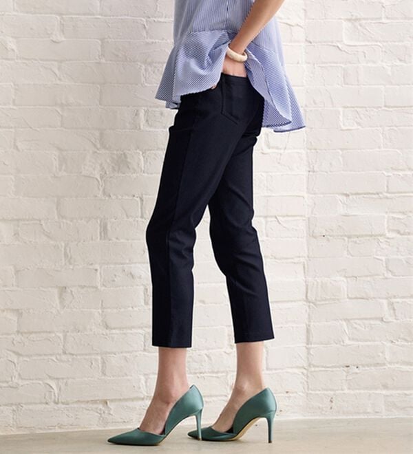 RANAN（ラナン）の「【4つの機能付】美脚クロップドパンツ（クロップドパンツ）」｜ネイビー