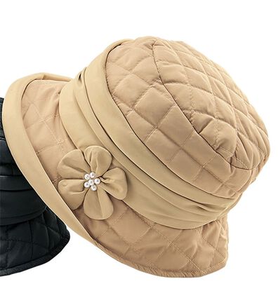 BELLUNA（ベルーナ）の「コサージュ付はっ水キルティングクロッシェ（帽子）」