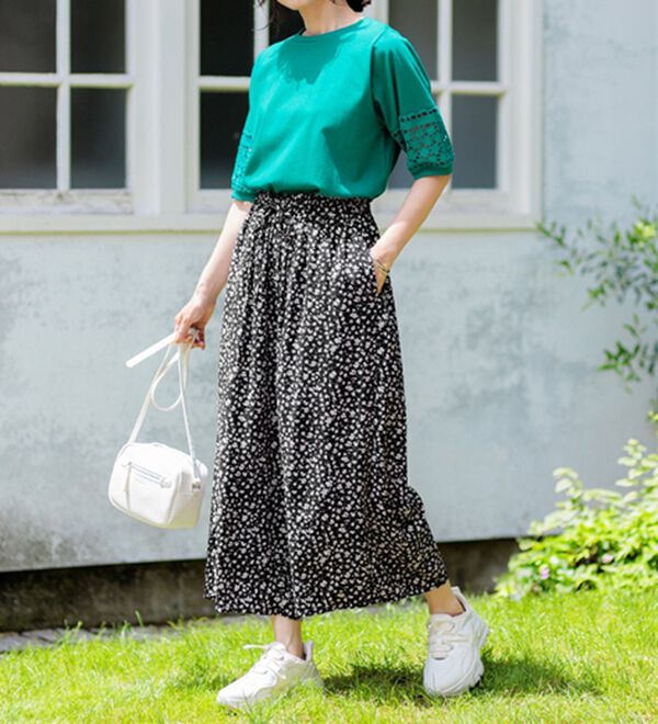 BELLUNA（ベルーナ）の「【接触冷感】レーヨン素材プリントワイドパンツ（ワイドパンツ・ガウチョ）」｜詳細画像