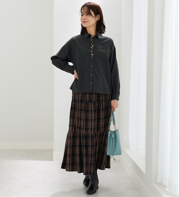 BELLUNA（ベルーナ）の「アニマル刺しゅう多ボタンデザインブラウス（ブラウス）」｜詳細画像