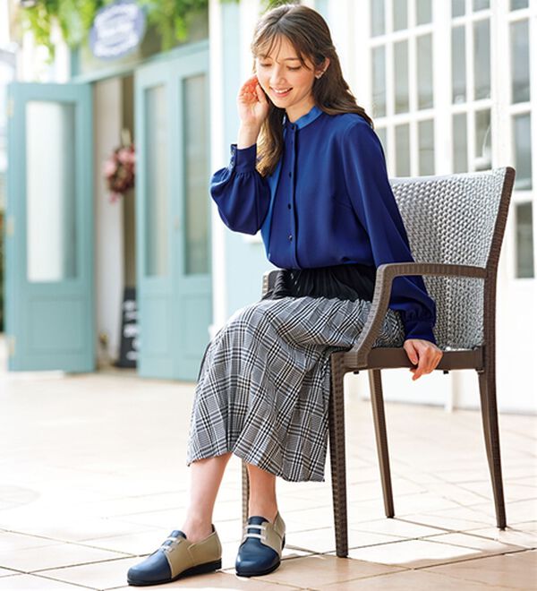 BELLUNA（ベルーナ）の「イタリアンレザー４Ｅゴム紐シューズ（スリッポン）」｜詳細画像