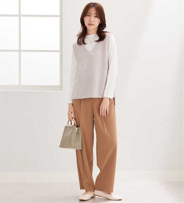 BELLUNA（ベルーナ）の「テープヤーンVネックニットベスト（ベスト）」｜詳細画像