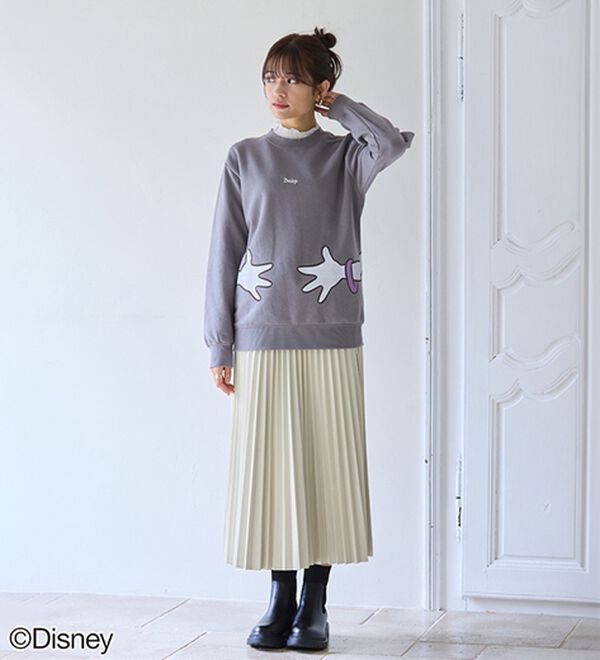 BELLUNA（ベルーナ）の「＜Ｄｉｓｎｅｙ＞【ドナルド＆デイジー】抱き着きプリント裏起毛トレーナー（カットソー）」｜詳細画像