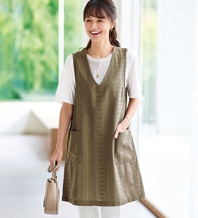 BELLUNA（ベルーナ）の「綿麻ドビー素材ジャンパードレス（ジャンパースカート）」