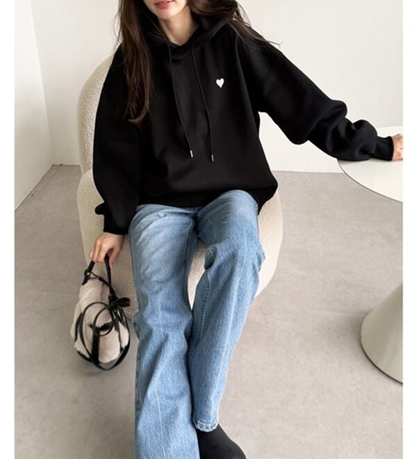 GeeRA（ジーラ）の「ハート刺繍裏起毛スウェットパーカー（パーカー）」｜詳細画像