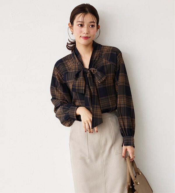 Pierrot（ピエロ）の「選べる柄２ｗａｙリボンブラウス（ブラウス）」｜詳細画像