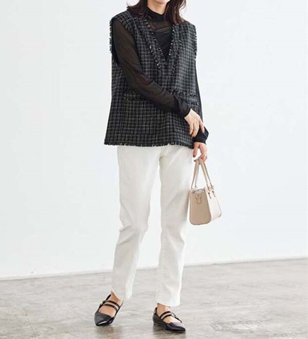 Pierrot（ピエロ）の「【ストレッチ素材】大人のためのゆるテーパードデニムパンツ（フルレングスパンツ）」｜詳細画像