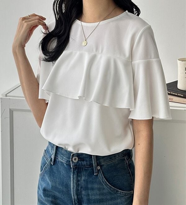 GeeRA（ジーラ）の「ラッフルフリルフレアースリーブＴブラウス（ブラウス）」｜詳細画像