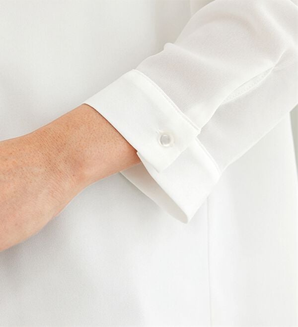 BELLUNA（ベルーナ）の「＜セレモニースタイル＞ボウタイデザインブラウス（ブラウス）」｜詳細画像