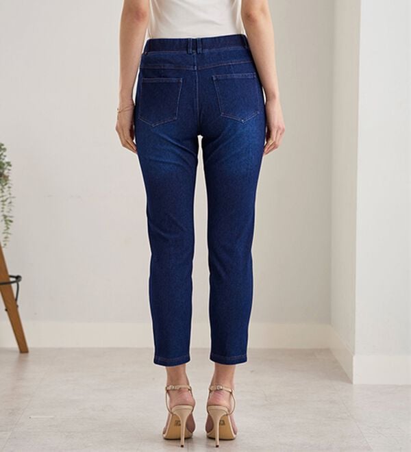 BELLUNA（ベルーナ）の「【再入荷】美ストレッチ素材アンクル丈レギンスパンツ（クロップドパンツ）」｜詳細画像